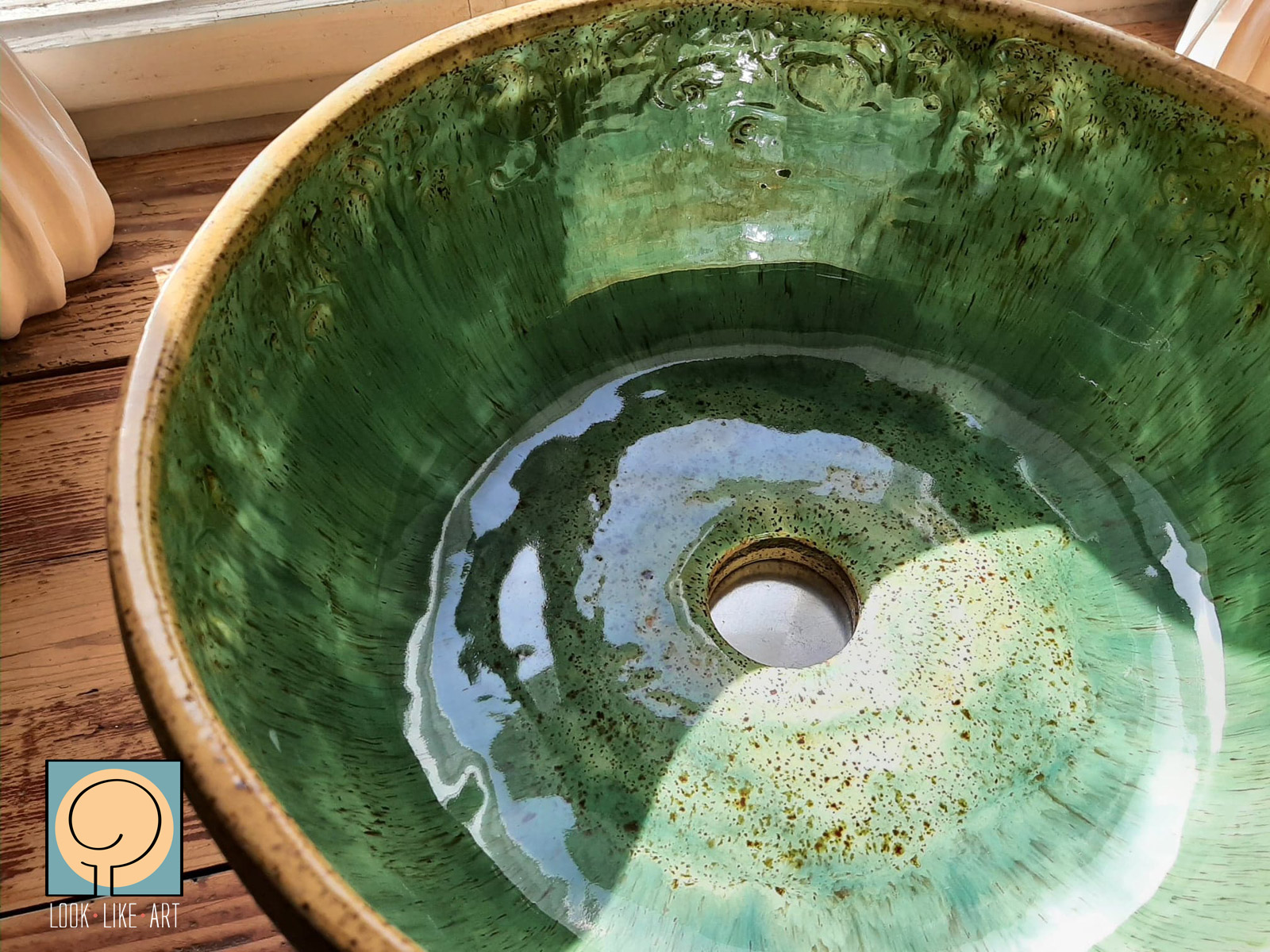 Ceramiczna umywalka do łazienki, ręcznie wykonana. Unikat. Autor: Magdalena Pelczar-Wieczorek
